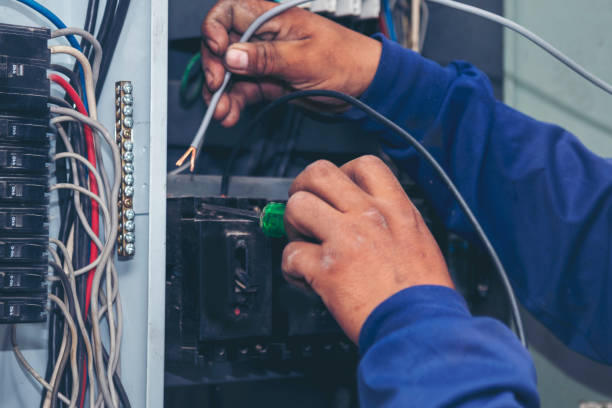 Best Local Electrician Companies  in North Terre Haute, IN